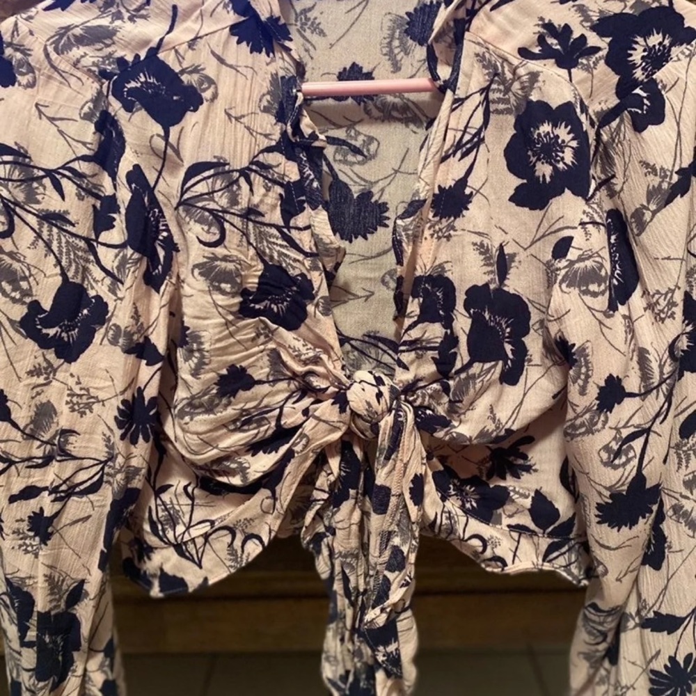 Express top - Picture 2 of 6